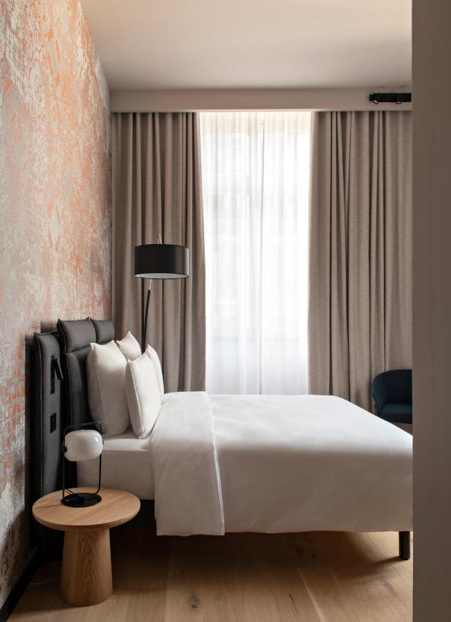 Hotel Leonor The Place To Live Страсбург Екстериор снимка
